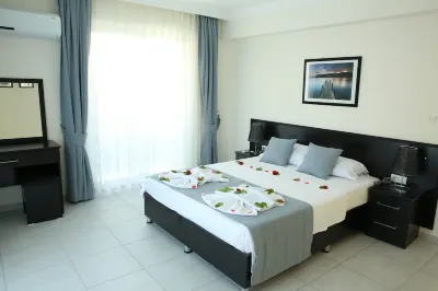 Beautiful 4 Bedroom Villa, Private Heated Pool & Garden, Mountain Views. Ovacik. Hotels in 