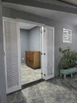 Spacious house with accessibility.  A few meters from the beach.