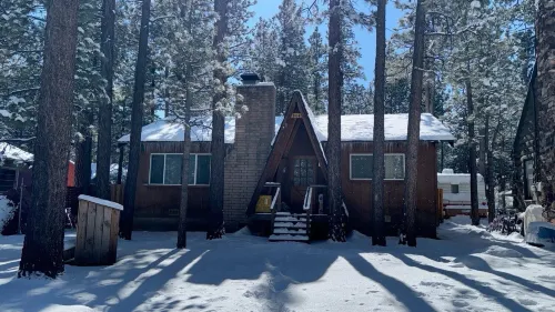 Babe Cave Hotels in Big Bear