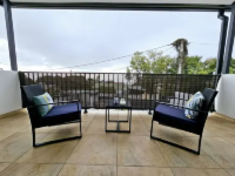 Maison Récente et Toute Équipée Avec Piscine