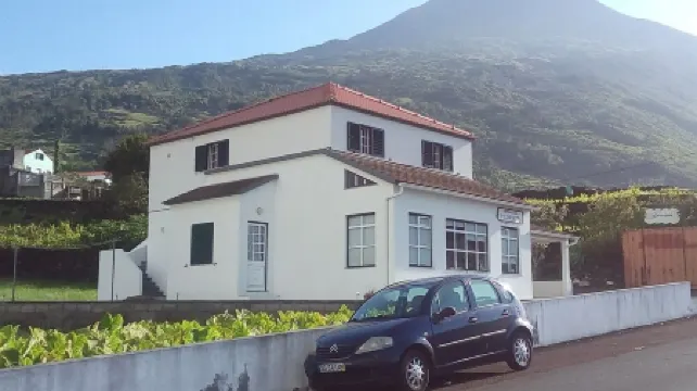 Calm and rest combined with well-being with great views of the mountain and sea