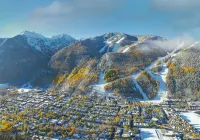 Comfort, Style, Short Walk to Town Park & Gondola 1 Bedroom Condo by RedAwning Hotel a Telluride