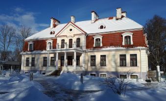 Sventes Muiža - Housity