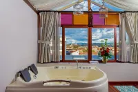 Hotel Azul de la Plaza by Chat Noir