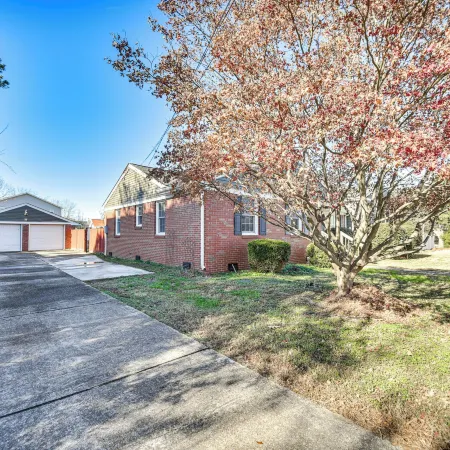 Waterfront Home w/ Deck & Yard in Hampton!