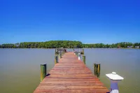 Waterfront Cambridge Home Pool and Dock! - С бассейном