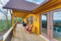 Fireplace, Mtn View! Cabin 12 Mi to Harrahs Casino - 4-Sterne