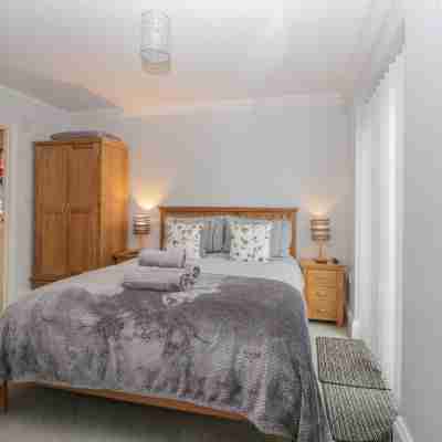 7 the Retreat Rooms