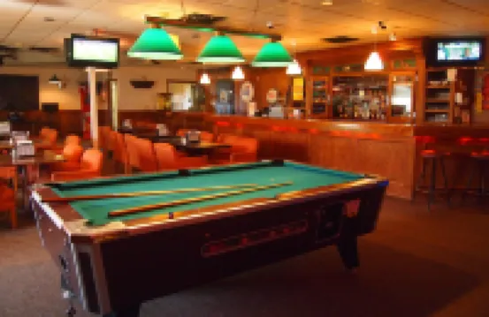 Moosomin Country Squire Inn