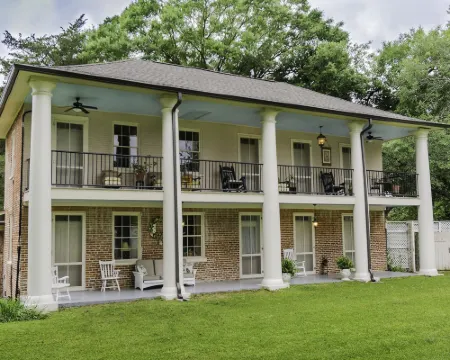 Concord Quarters Hotels in Adams County