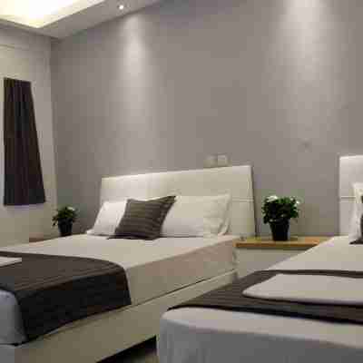 Zeus Hotel Rooms