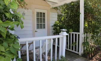 Martha's Vineyard Bed & Breakfast