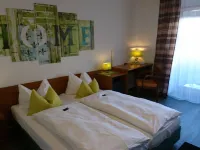 德切仁或福酒店 鄰近芭芭拉浴場的酒店