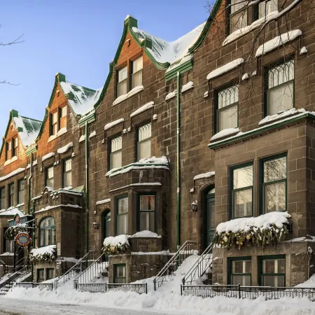 Hotel Chateau Bellevue Отели рядом с достопримечательностью «Терраса Дюферин»