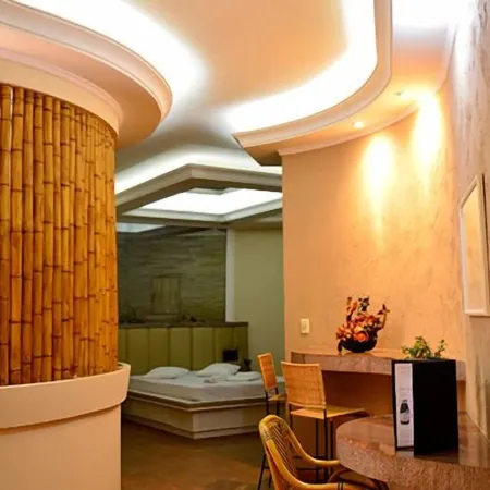 Flamboyant Hotel