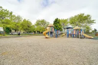 2 บล็อกไปยัง บีชพาร์ค: ทาวน์โฮมอบอุ่น ใน ซีแอตเทิล