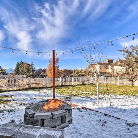 Alluring Home w/ Fire Pit < 1/2 Mi to Oit!