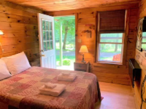 Pine Crest Motel & Cabins Hotels in Orleans County