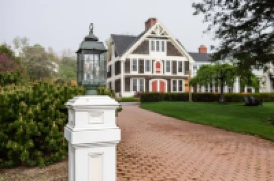 Spouter Inn Bed & Breakfast