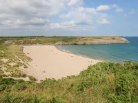 Beekeeper's Cottage Hotels in Carew