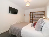 8 Marina View - Beach