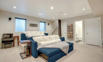 1 Mi to Dtwn Denver: Sleek Duplex w/ Rooftop Deck!