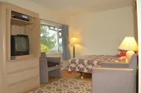 Seaside Villa Motel & RV Park Hotels in Powell River