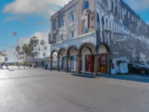 Samesun Venice Beach Hotels in Venice