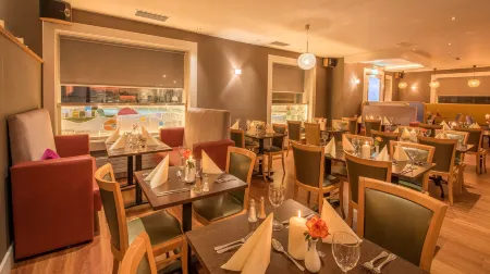 Clew Bay Hotel Отели в г. Уэстпорт