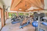 Tropical Paradise Resort Villa 1 Mile to Beach! -  case vacanza in affitto