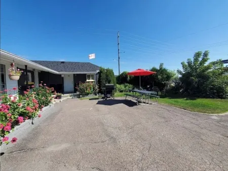 彭布羅克希爾賽德酒店