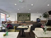 Cit'hôtel le Chris'Tel hôtel et Restaurant - servizio colazione