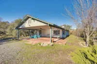Bright and Cozy Mariposa Getaway 46 Mi to Yosemite! - Homestays