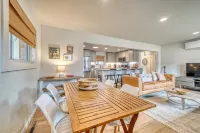 Newly Remodeled 2bd 2ba The Salida Boulevard Vacation Home #0750 Hotels in Salida