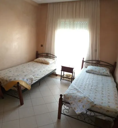 RICOFLORES Appart 8 Building 8 200m from the beach Отели в г. Мохаммедия