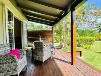 Koka Villa @ Muri Beach -Pool, Kayaks,  Location, Steps to Beach & Best Value!