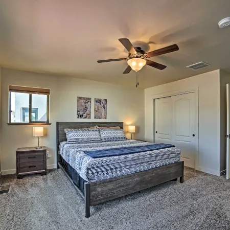 Moab Townhome w/ Hot Tub & Patio - Near Arches