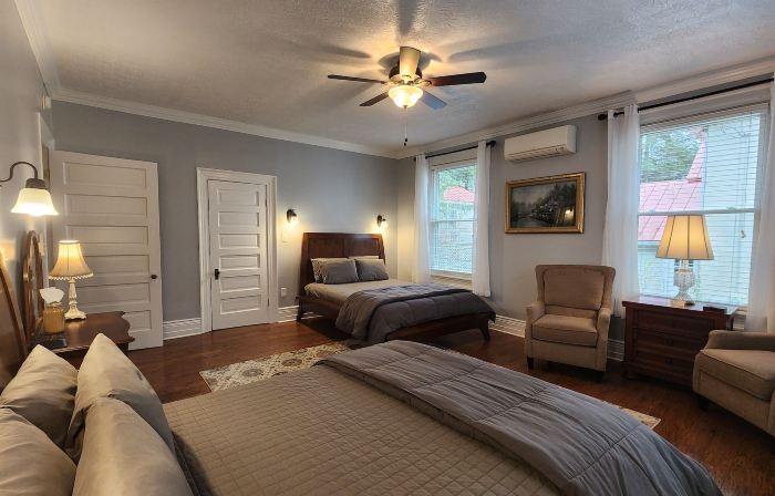 Vine Cottage Inn