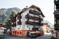 Hotel Touring Predazzo