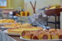 ساميت سويتس هوتل جوندياي - فطور