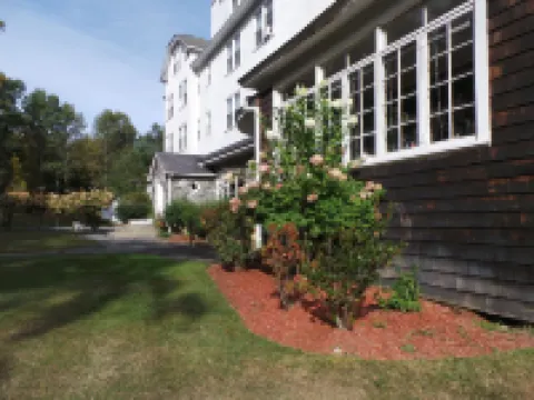 Kenoza Lake View Manor Hotels in Delaware