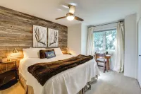 11 Mi to Slopes: Frisco Home w/ Hot Tub & Sauna! - Balkon