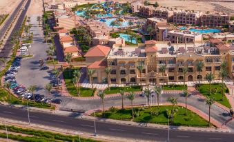 Charmillion Club Aquapark