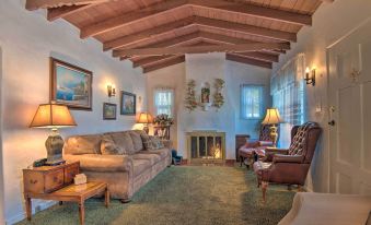 Avalon Escape Everything Within Walking Distance!