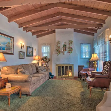 Avalon Escape Everything Within Walking Distance!