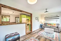 Pet-Friendly Saranac Lake Retreat w/ Deck & Yard - واي فاي