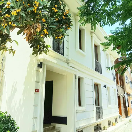 Lalinn Hotel