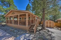 Near Hiking: Munds Park Cabin w/ Deck & Yard - parcheggio
