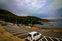 XYZ Private Spa and Seaside Resort - parking
