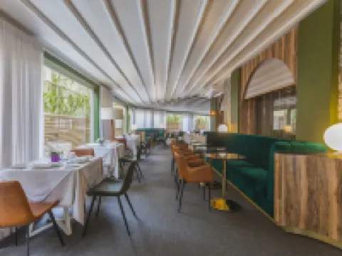 Adam Hotel Suites Hotels in El Kram